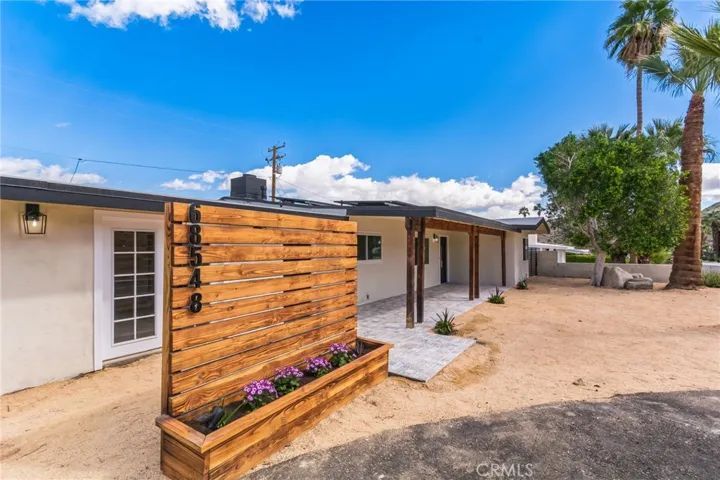 68548 Iroquois Street, Cathedral City, California 92234