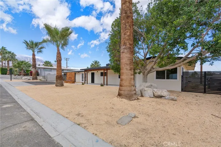 68548 Iroquois Street, Cathedral City, California 92234