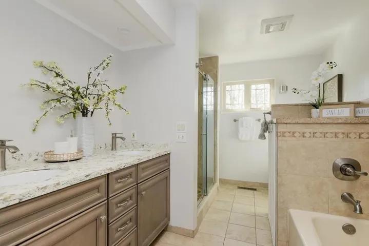 1617 Dallas Court, Los Altos, California 94024