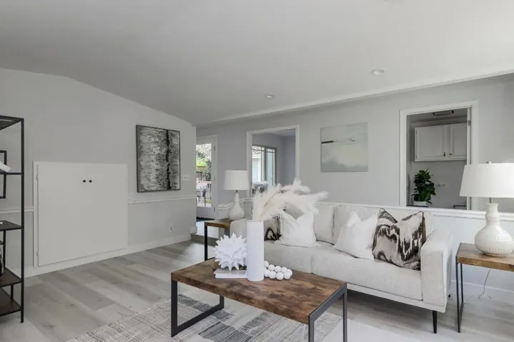 1617 Dallas Court, Los Altos, California 94024