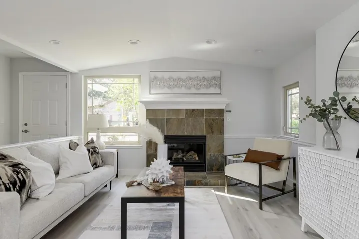 1617 Dallas Court, Los Altos, California 94024