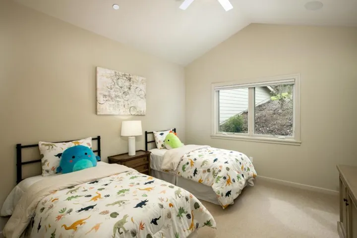 18 S Palomar Drive, Redwood City, California 94062