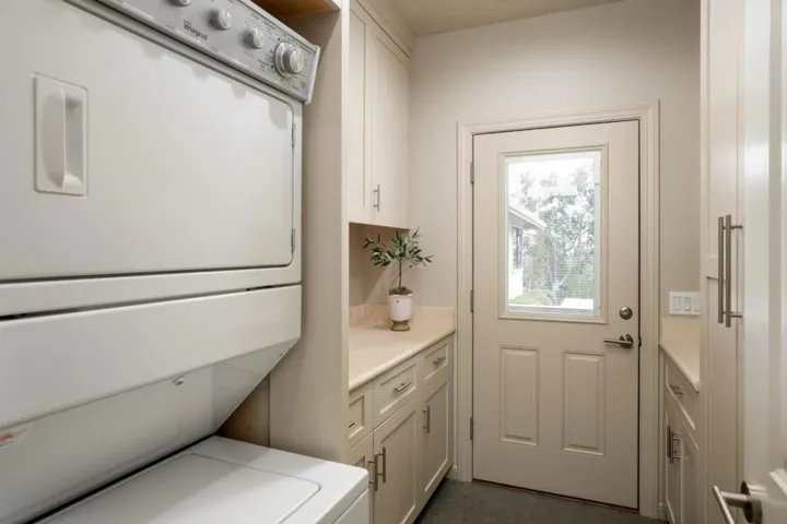 18 S Palomar Drive, Redwood City, California 94062