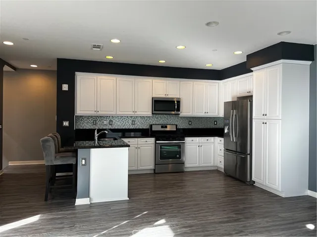 4956 Willow F, Montclair, California 91763