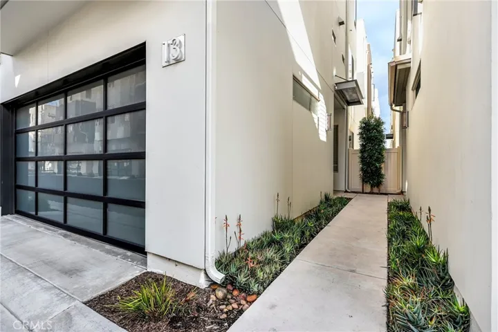 13 Ebb Tide Circle, Newport Beach, California 92663