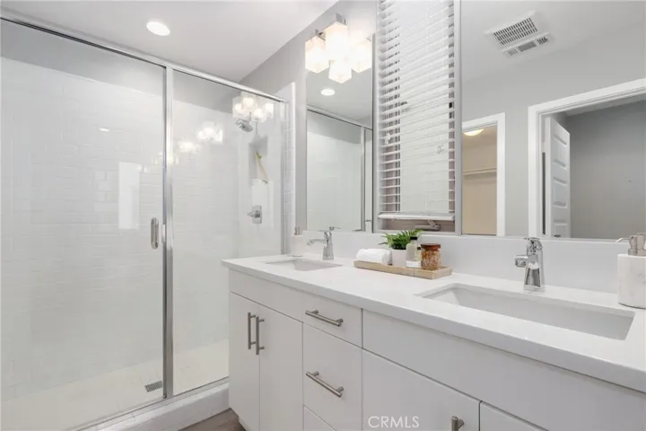 13 Ebb Tide Circle, Newport Beach, California 92663