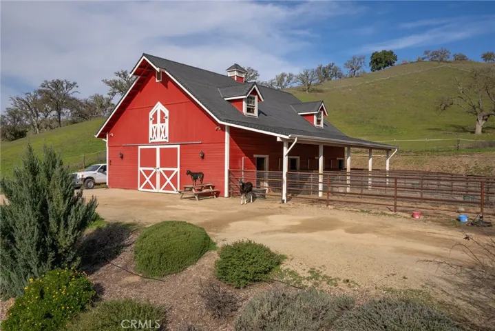 Barn house built in 2008