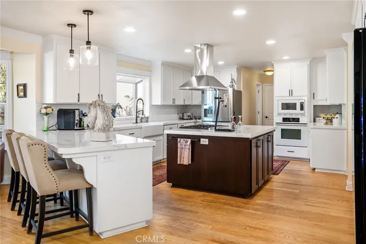 Kitchen with counter for sitting