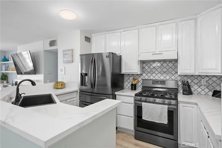3625 S Bear Street K, Santa Ana, California 92704