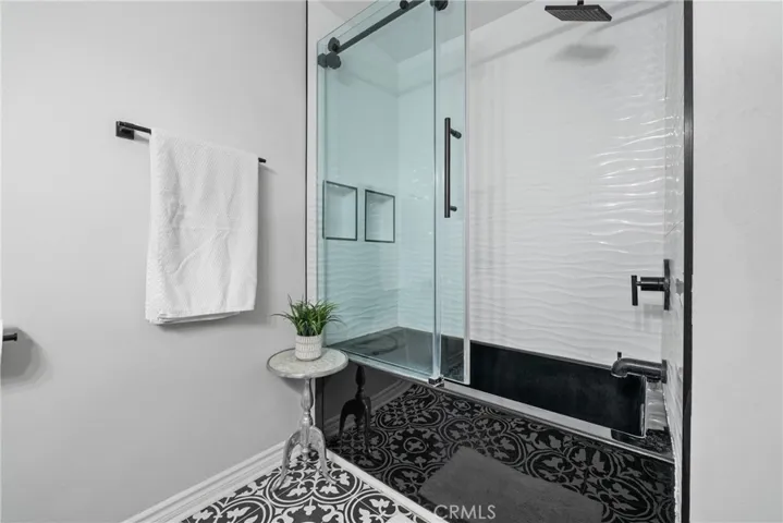 3625 S Bear Street K, Santa Ana, California 92704