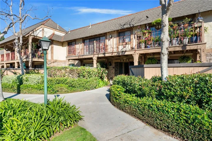 3625 S Bear Street K, Santa Ana, California 92704
