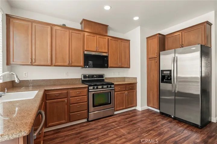 718 Nile River Dr., Oxnard, California 93036