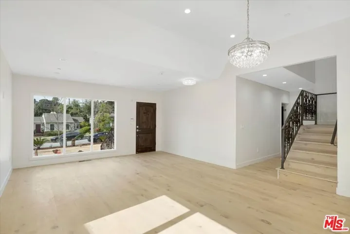 1928 Montecito Drive, Glendale, California 91208
