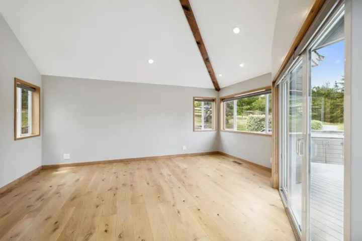 131 Tunitas Creek Road, Half Moon Bay, California 94019
