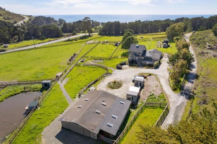 131 Tunitas Creek Road, Half Moon Bay, California 94019