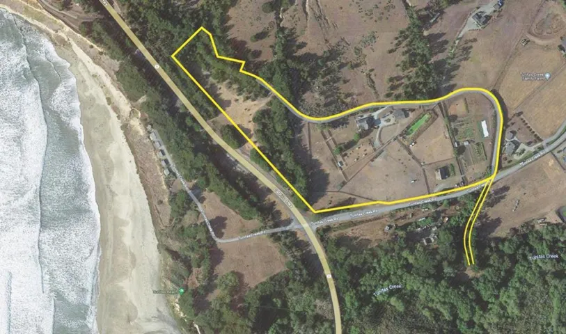 131 Tunitas Creek Road, Half Moon Bay, California 94019