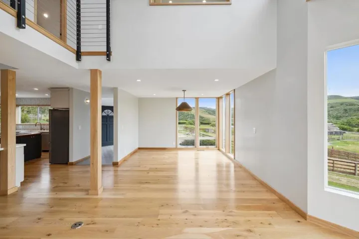 131 Tunitas Creek Road, Half Moon Bay, California 94019