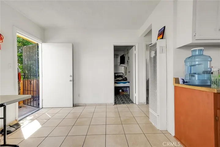 2507 Hooper Avenue, Los Angeles, California 90011
