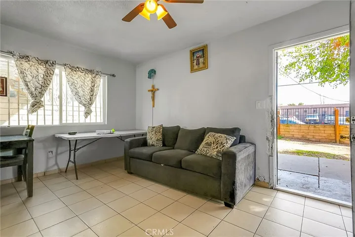 2507 Hooper Avenue, Los Angeles, California 90011