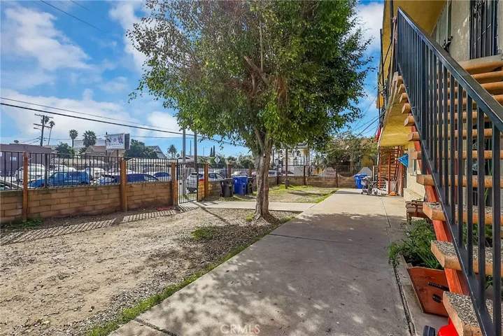 2507 Hooper Avenue, Los Angeles, California 90011