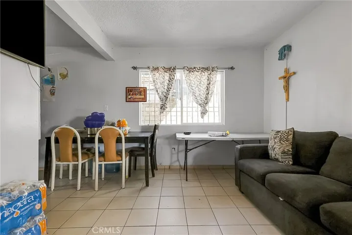 2507 Hooper Avenue, Los Angeles, California 90011