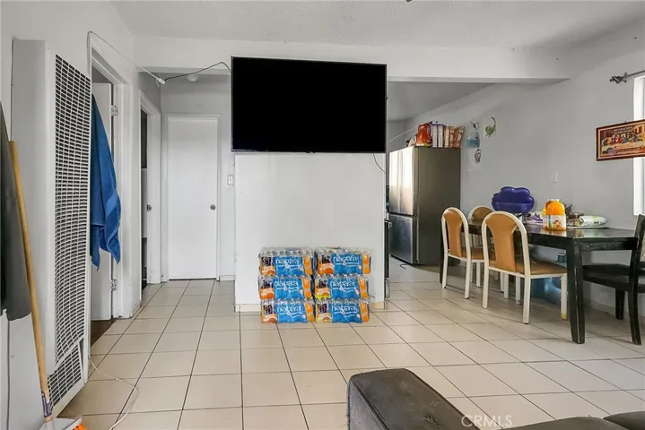 2507 Hooper Avenue, Los Angeles, California 90011