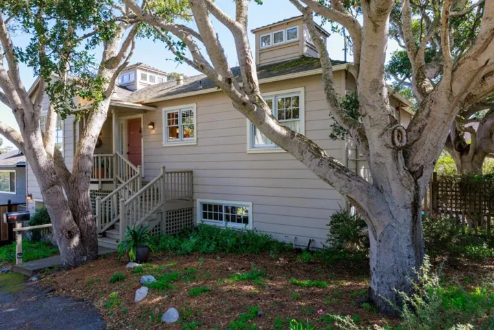 229 Locust Street, Pacific Grove, California 93950