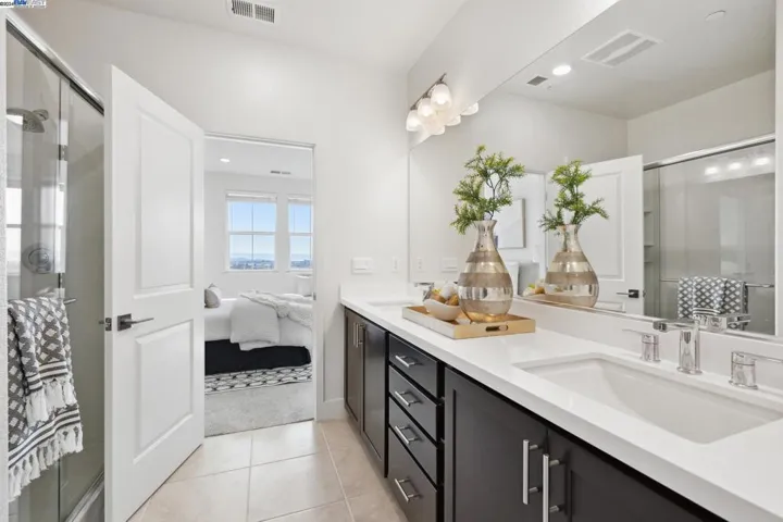 28851 Hideaway St, Hayward, California 94544
