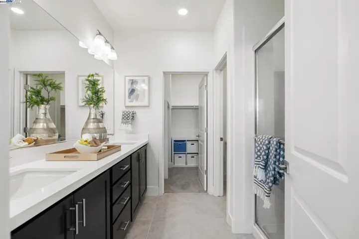 28851 Hideaway St, Hayward, California 94544