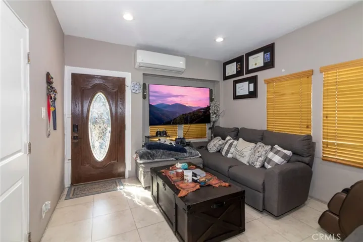 Living room of front unit