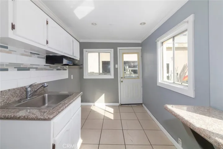 kitchen of 2nd unti