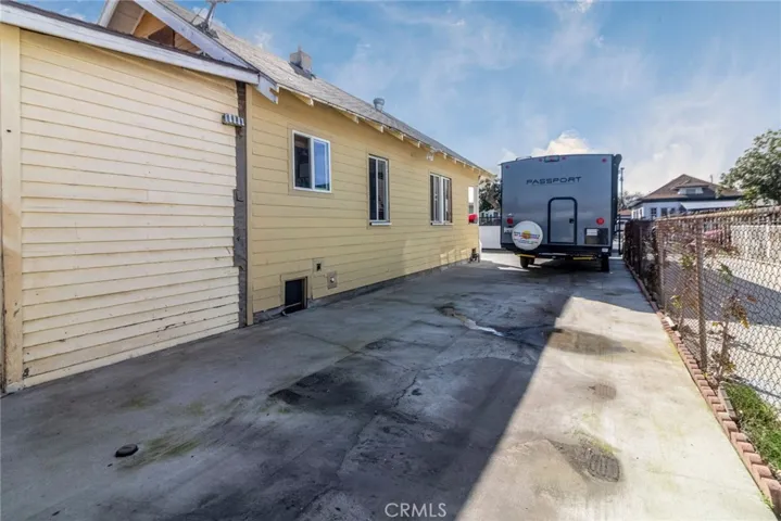 Plenty of parking space with RV access