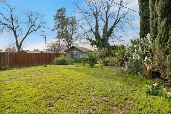 215 N Merrill Avenue, Willows, California 95988