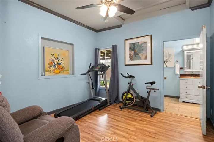 215 N Merrill Avenue, Willows, California 95988