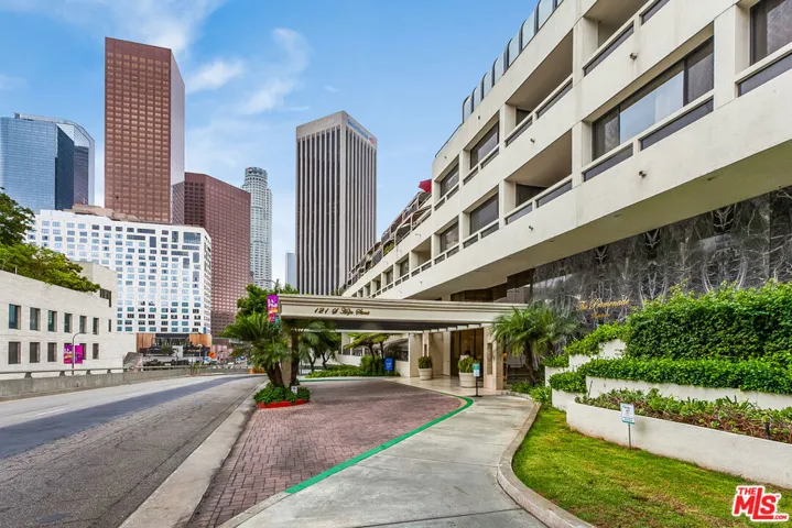 121 S Hope Street 404, Los Angeles, California 90012