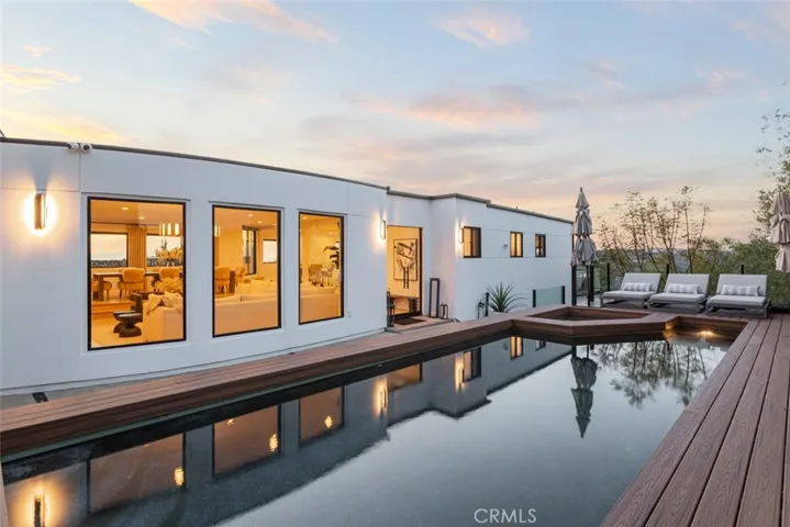 2260 Park Avenue, Laguna Beach, California 92651