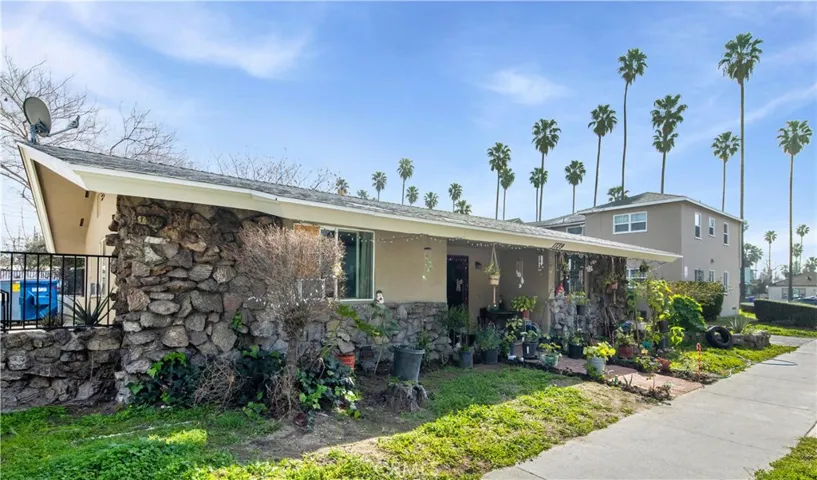 394 W 17th Street, San Bernardino, California 92405