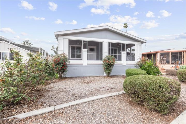 15111 Pipeline Avenue Unit 40, Chino Hills, California 91709