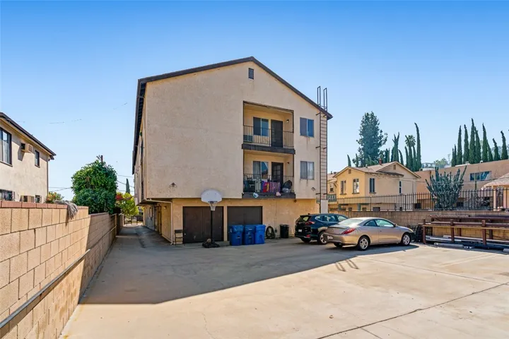 6079 La Prada Street, Los Angeles, California 90042