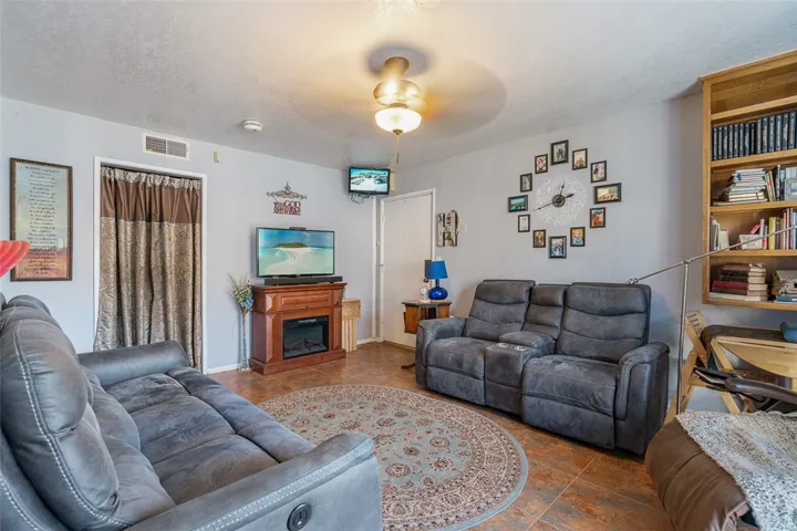 6079 La Prada Street, Los Angeles, California 90042