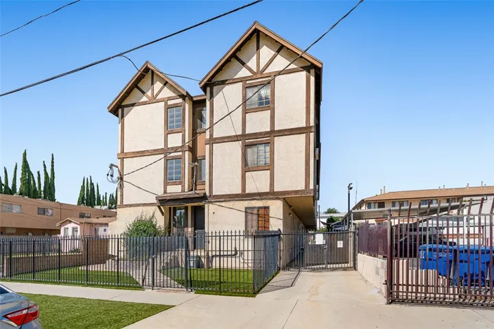 6079 La Prada Street, Los Angeles, California 90042