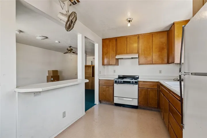 6079 La Prada Street, Los Angeles, California 90042