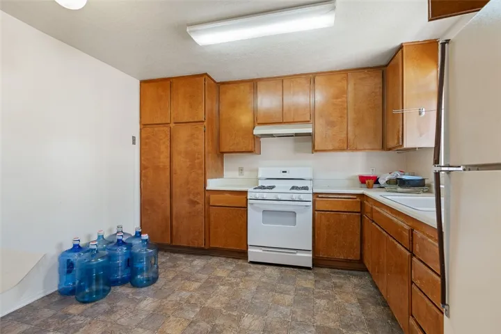 6079 La Prada Street, Los Angeles, California 90042