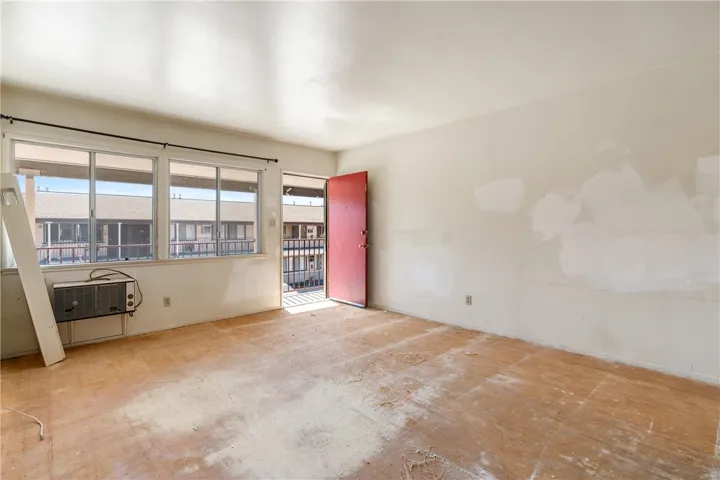 6817 N Figueroa Street, Los Angeles, California 90042