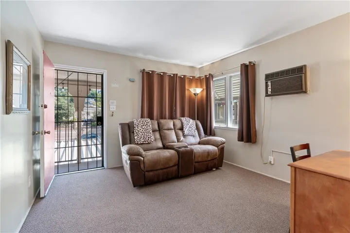 6817 N Figueroa Street, Los Angeles, California 90042