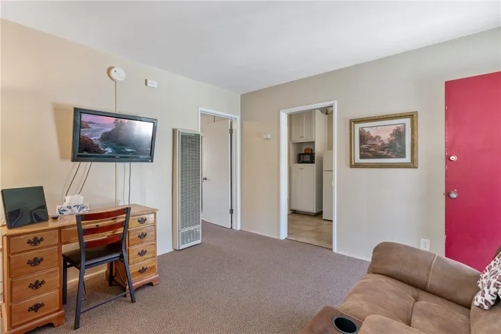 6817 N Figueroa Street, Los Angeles, California 90042