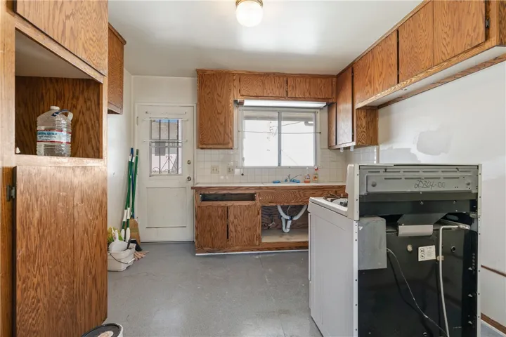 6817 N Figueroa Street, Los Angeles, California 90042