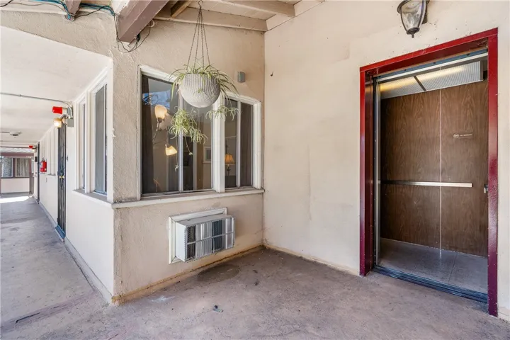 6817 N Figueroa Street, Los Angeles, California 90042