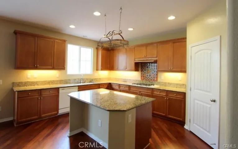 13884 Huntervale Drive, Eastvale, California 92880
