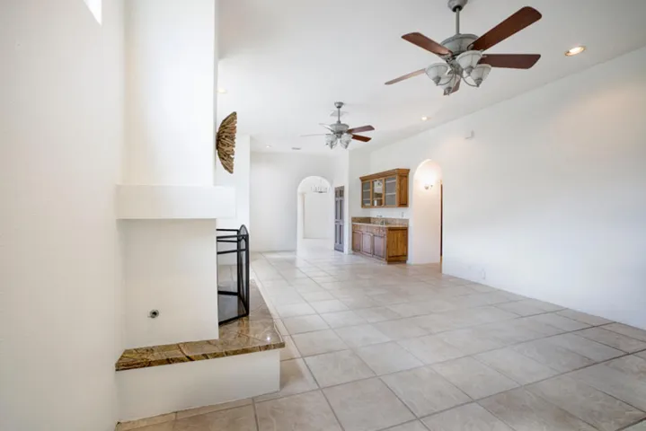navarro-living-room-3
